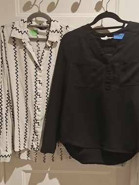 Set of 2 Professional Blouses: Max Jeans Geometric & Nine West Classic Black